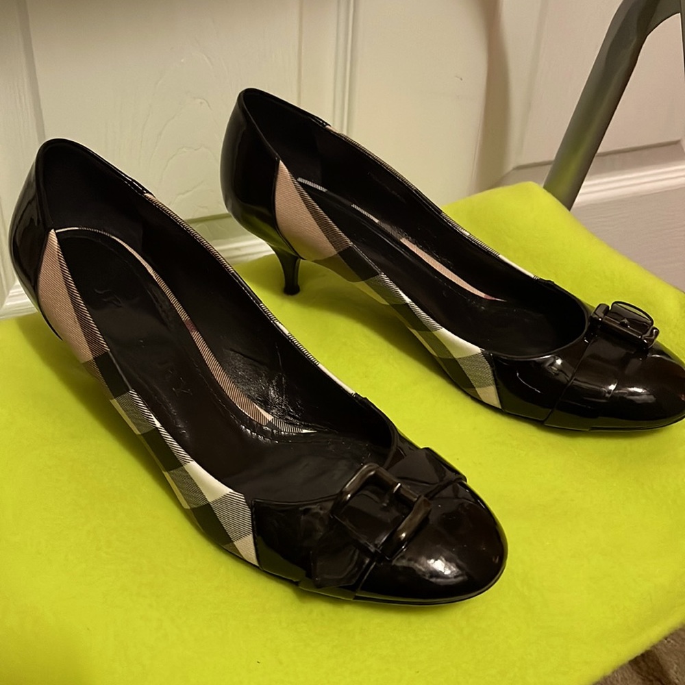 Burberry Kitten Heel Shoes Size 41/11